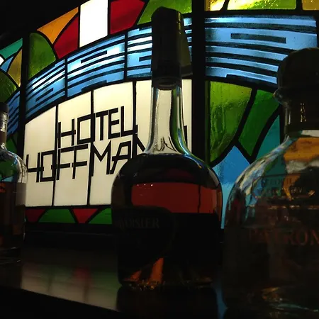 Art Deco Hoffmann فندق كلادنو