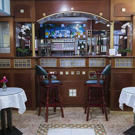 Art Deco Hoffmann מלון 3*