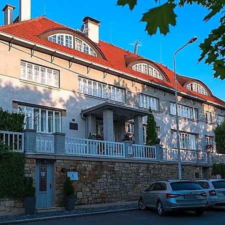 Art Deco Hoffmann Hotel