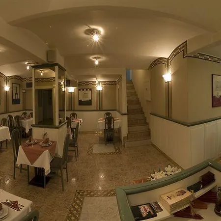 호텔 Art Deco Hoffmann 3*