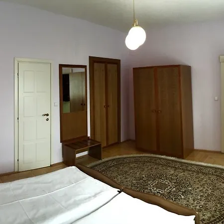 فندق Art Deco Hoffmann 3*