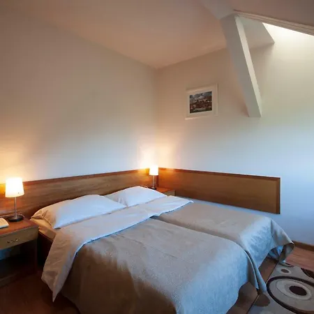 Art Deco Hoffmann 3*