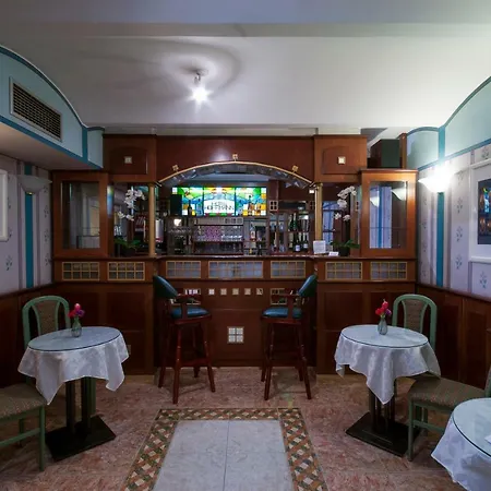 Art Deco Hoffmann 3* קלדנו