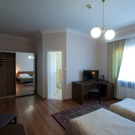 Art Deco Hoffmann 3* كلادنو