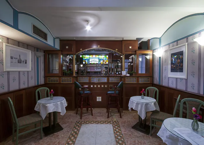 Art Deco Hoffmann 3*