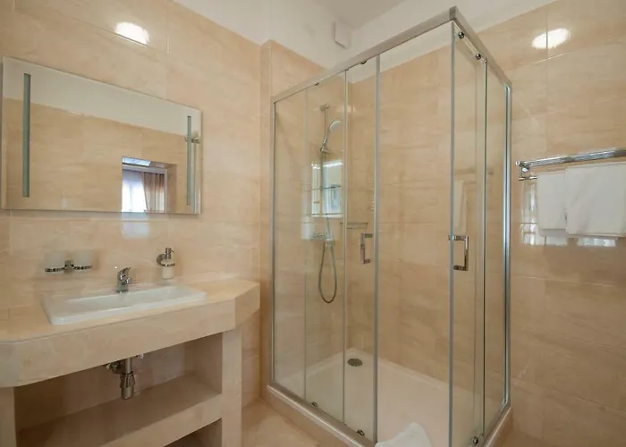 霍夫曼艺术装饰酒店 酒店 克拉德诺